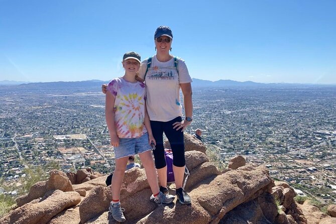 30 Min. Camelback Hike & Sightseeing Scottsdale Golf Cart Tour - Scottsdale sightseeing by golf cart: Old Town stops and the Paradise Valley contrast