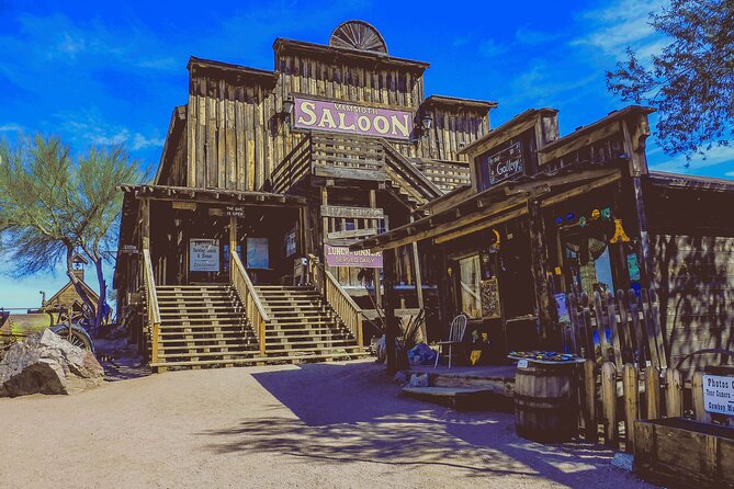 Exclusive: Happy Cactus Tour to Apache Trail & Superstition Mtn - Superstition Mountain hike: short, scenic, and story-heavy