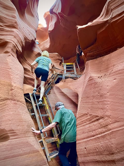 From Phoenix: Antelope Canyon & Horseshoe Bend Day Trip - Guides and Timing: Why the Day Feels Smooth