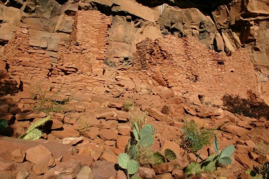 From Phoenix: Full-Day Sedona Small-Group Tour - Downtown Sedona Time: Shops, Galleries, and Optional Psychic Readings