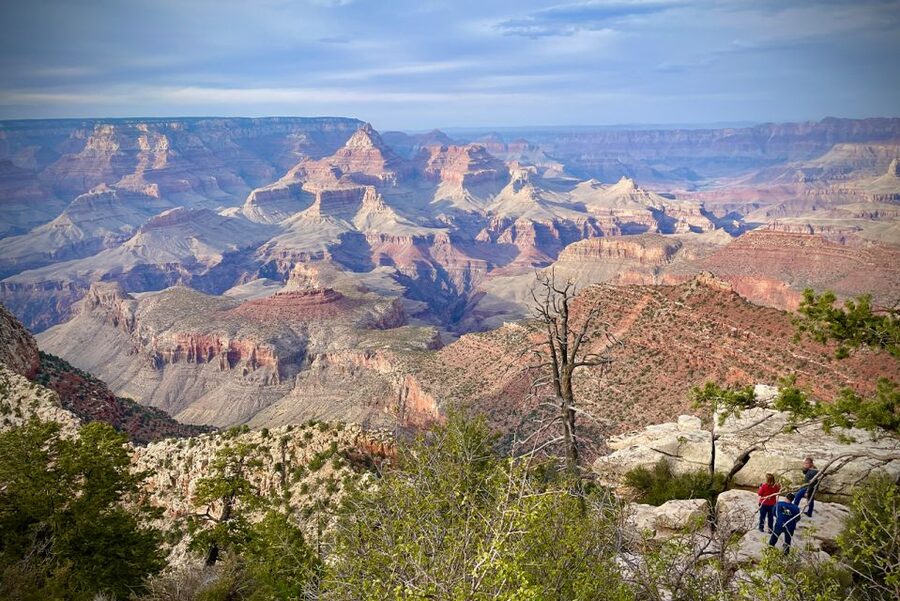 From Phoenix: Grand Canyon with Sedona Day Tour - Sedona red rocks: photo time, famous views, and how early timing affects shopping