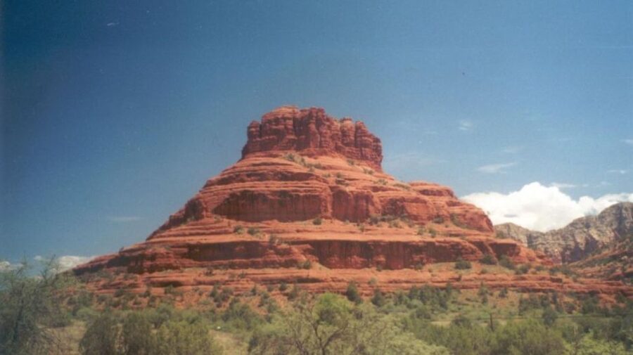 From Phoenix/Scottsdale: Day Tour to Sedona and Grand Canyon - Uptown Sedona time: a real break, not a drive-by
