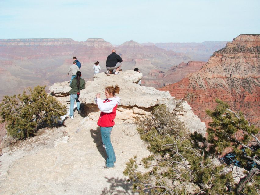 From Phoenix/Scottsdale: Sedona & Grand Canyon Day Tour - Bell Rock Vista: the first big red-rock hit