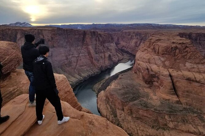 Horseshoe Bend and Antelope Canyon Day Tour from Phoenix - Comfort on the road: the small-group difference