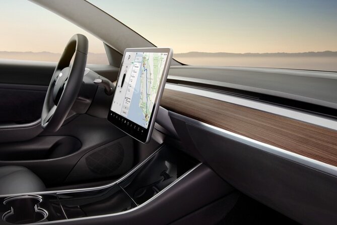 Luxury Private Tesla Transfer from Phoenix Airport to Hotels - Friendly and Flexible Drivers: Why That Matters More Than You Think