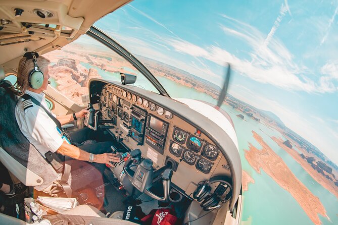 Monument Valley Air and Ground Tour from Phoenix (MVJ) - The Flight Route: Sedona Red Rocks, the Painted Desert, and Navajo Lands