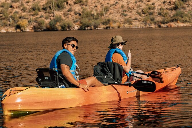 Paddle Boarding and Kayaking Tour in Canyon Lake - Stop 1: Canyon Lake views with a desert facts intro
