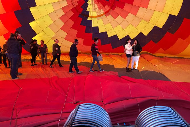 Phoenix area Hot Air Balloon Ride on the Largest Balloon in USA - Pilot Power: Scott’s Desert Talk and Earl’s Helpful Start