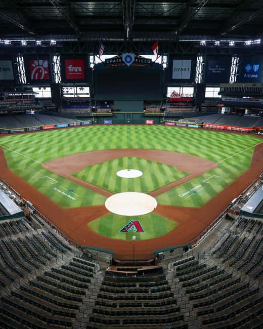 Phoenix: Arizona Diamondbacks Baseball Game at Chase Field - Cashless at Chase Field: Bring a Card, Skip the Hassle