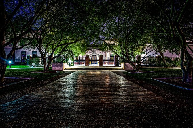 Phoenix Dead of Night Ghost Hunt Walking Tour - Historic City Hall and the Superior Courthouse: Where EVP Hunting Makes Sense