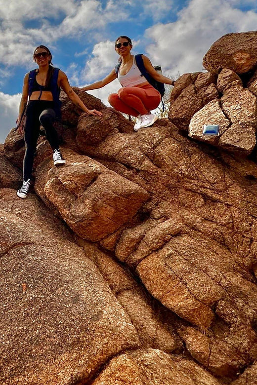 Phoenix: Epic Camelback Mountain Guided Hike | Ascend Peak! - Safety and Local Secrets: Why a Pro Guide Changes Everything