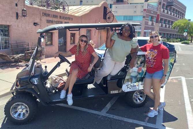 Scottsdale: Copper Canyon Caper Puzzle Ride Adventure - Getting On and Off the Cart: Time Pressure Meets Real Movement