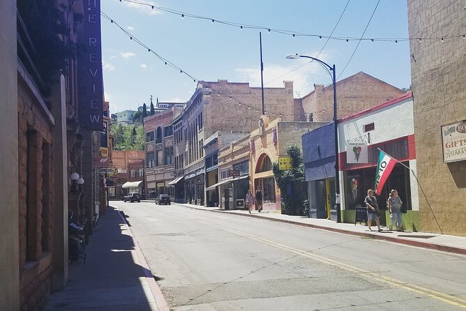 Tombstone and Bisbee Sightseeing Tour with Saguaro N.P. - Timing, energy, and what to pack for a desert-heavy day