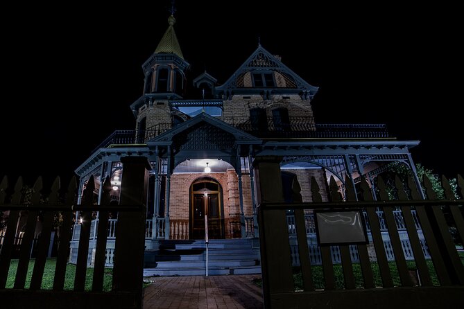 Wings of Fire & Whispers of the Desert Phoenix Ghost Tours - A 1-hour Phoenix ghost walk built around landmark legends